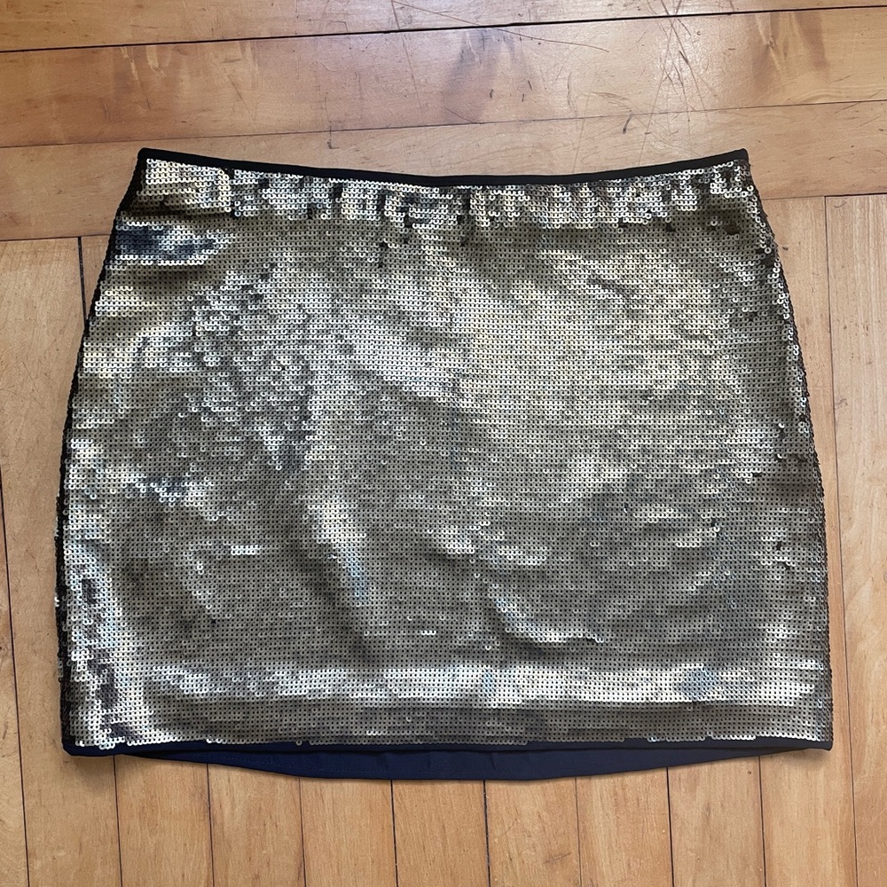 NWT BCBG gold metallic sequin miniskirt